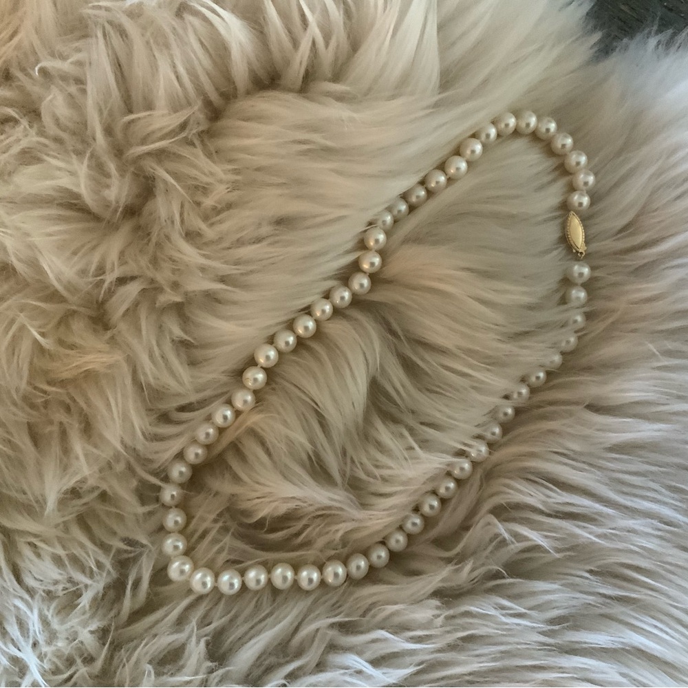 14K Freshwater Pearl 18” - Picture 2 of 3